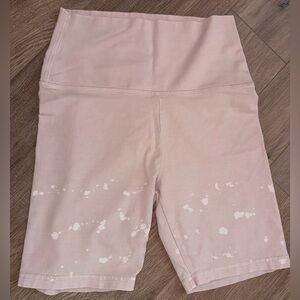 Offline by Aerie High Waisted Bike Shorts 7” Inseam- Size Small- Splattered